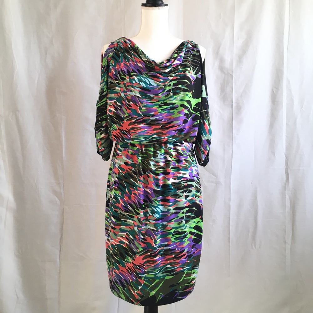Colorful open shoulder Maggy London dress size 6